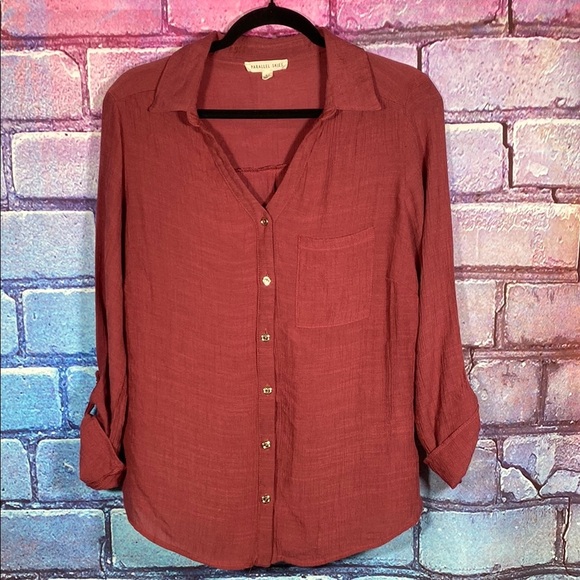 Parallel Skies Red Button Down Shirt Womens L Roll Tab Sleeve Rayon Blend Blouse - Picture 1 of 5